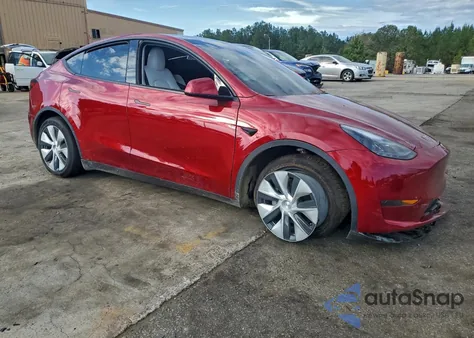 2024 Tesla Model Y from USA, damaged, VIN 7SAYGDED8RF00984
